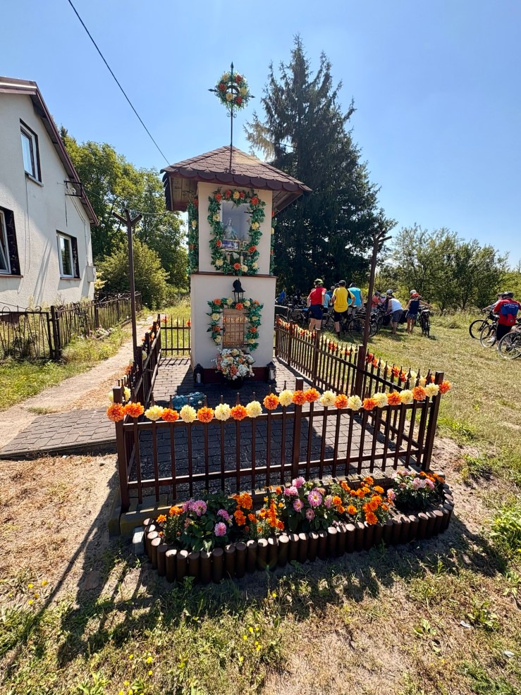 Rajd Rowerowy Szlakiem Łowickich Kapliczek 16.08.2025 – Fotorelacja